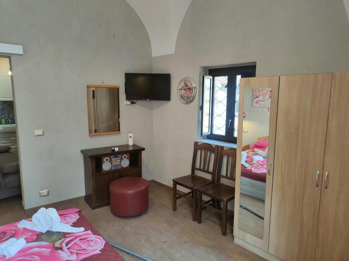 Апартаменты Pantaleone Holiday House Катания Экстерьер фото